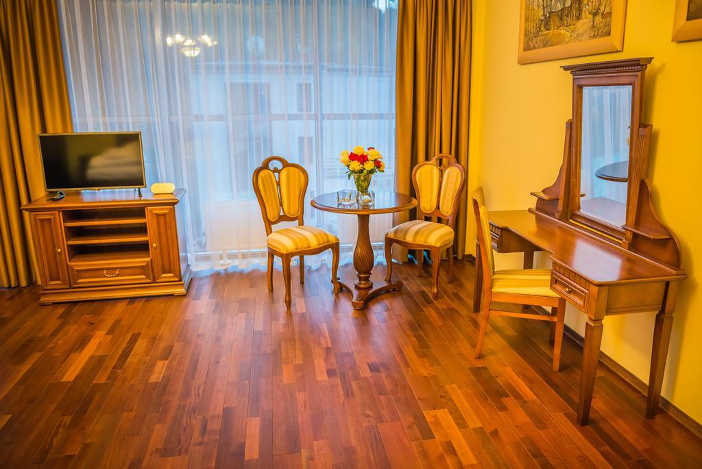 Victoria Cechini Krynica-Zdrój