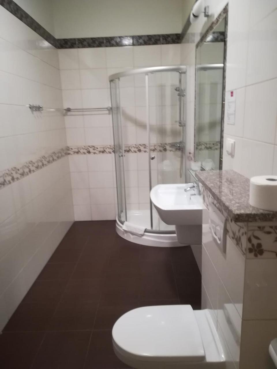 Victoria Cechini Hotel 2*